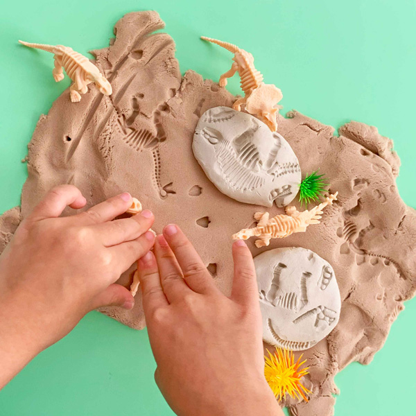 DIY Dinosaur Fossil Craft Kit - Image 3